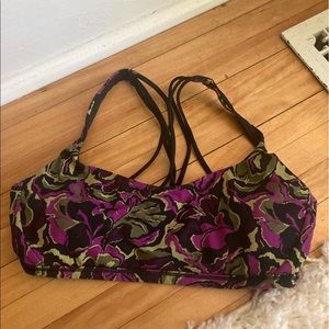 Lululemon - Free to be Zen - size 6